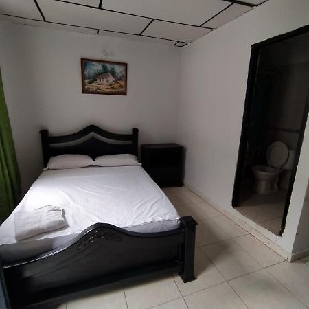 Hotel Andalucia Inn Санта-Марта Екстер'єр фото