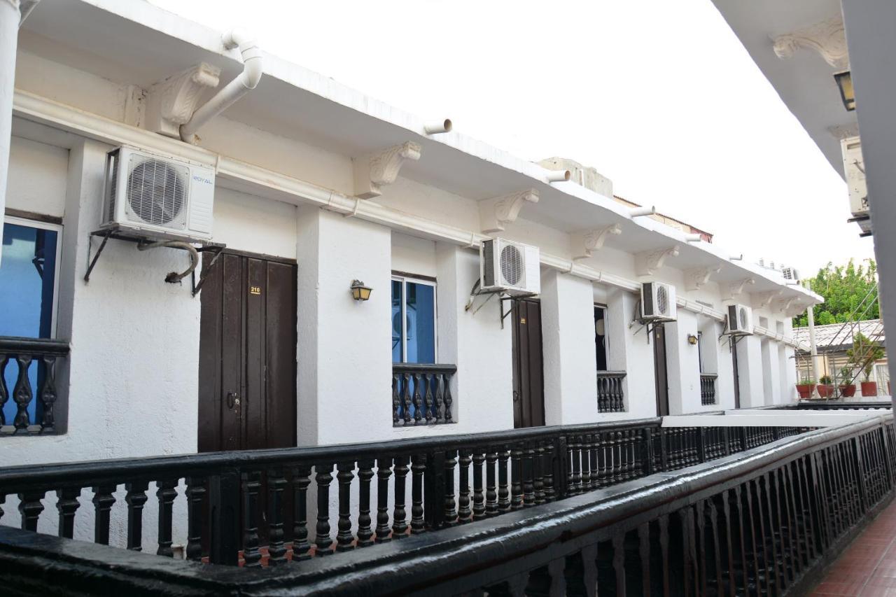 Hotel Andalucia Inn Санта-Марта Екстер'єр фото