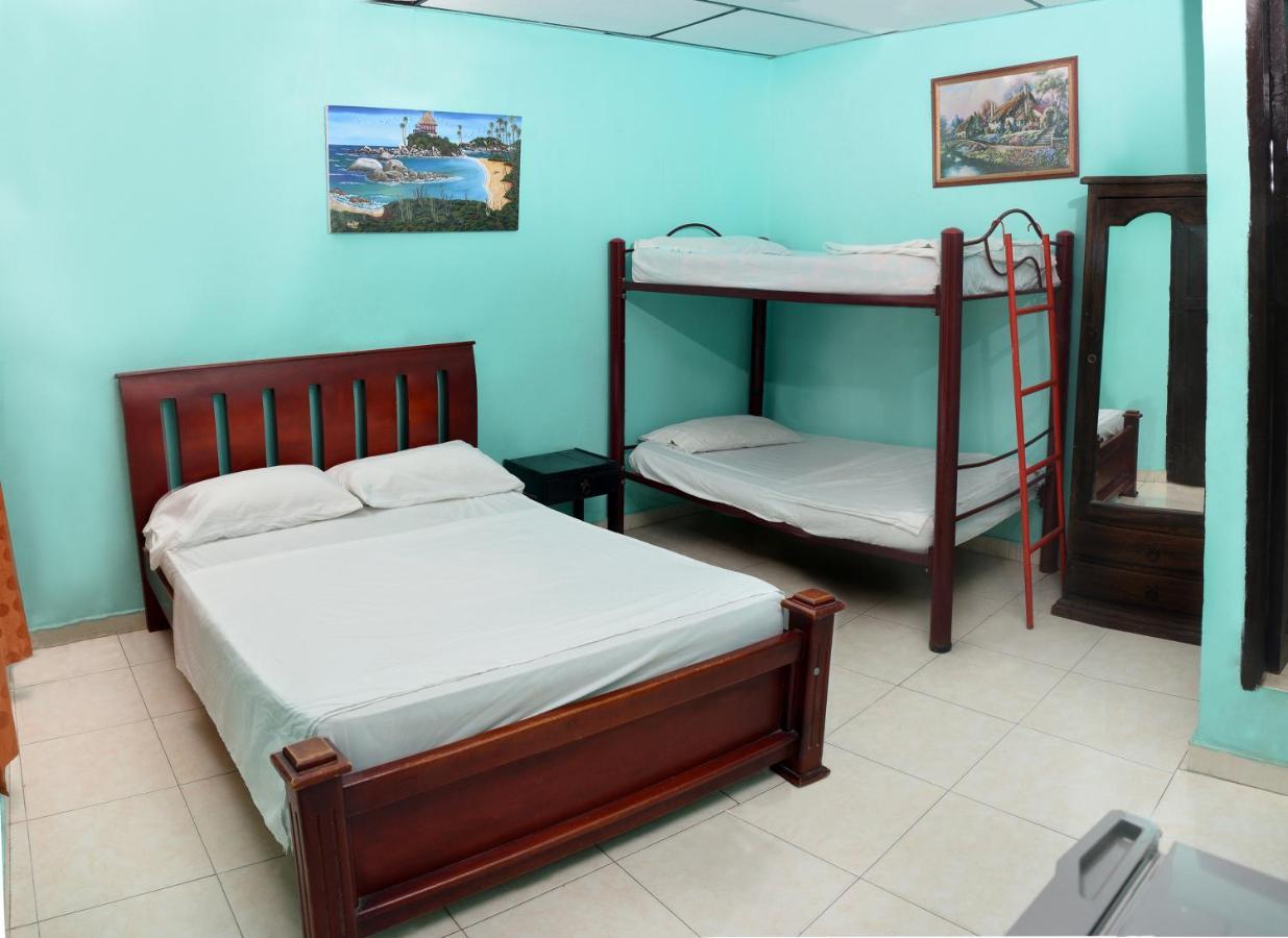 Hotel Andalucia Inn Санта-Марта Екстер'єр фото