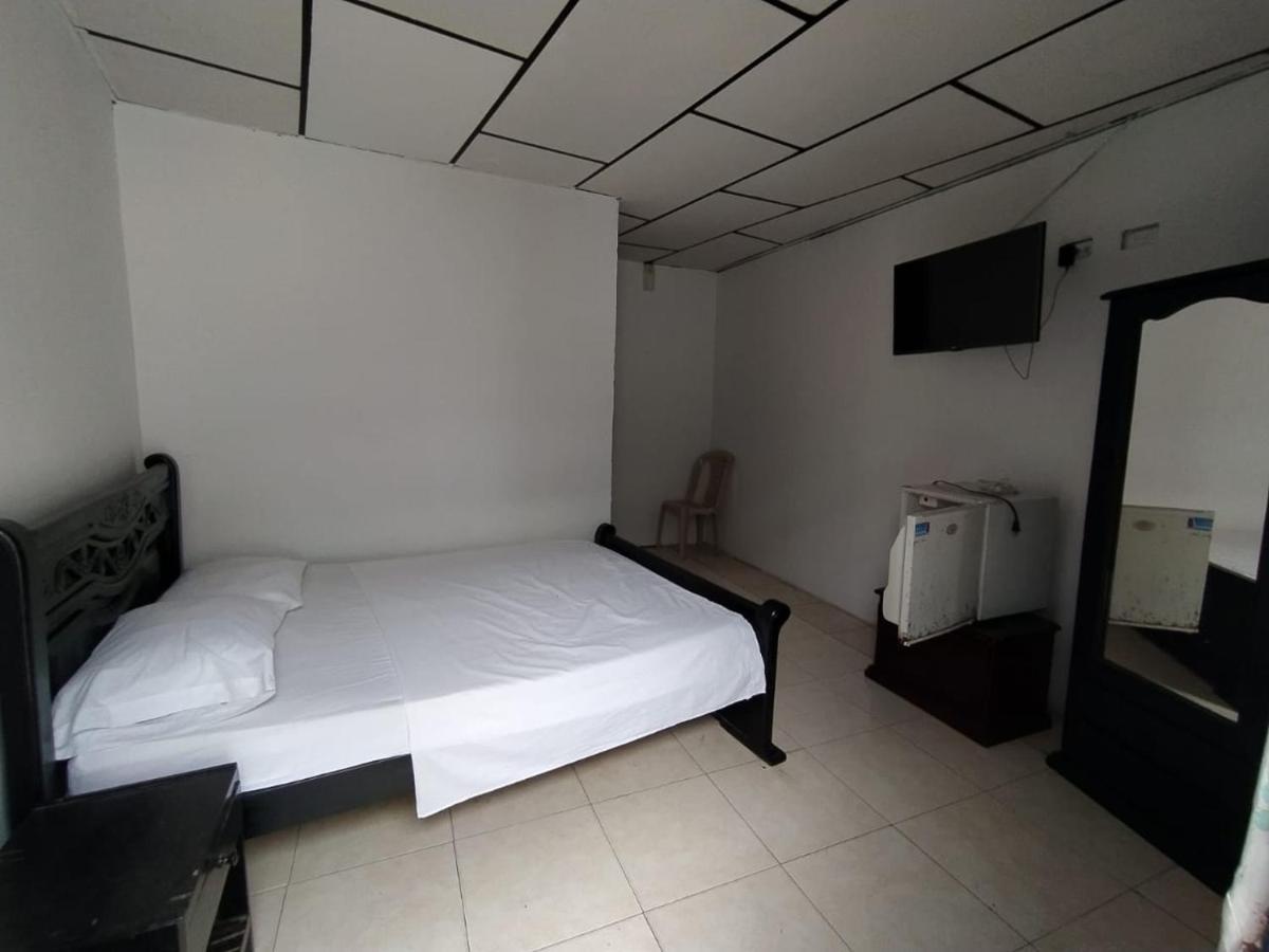 Hotel Andalucia Inn Санта-Марта Екстер'єр фото