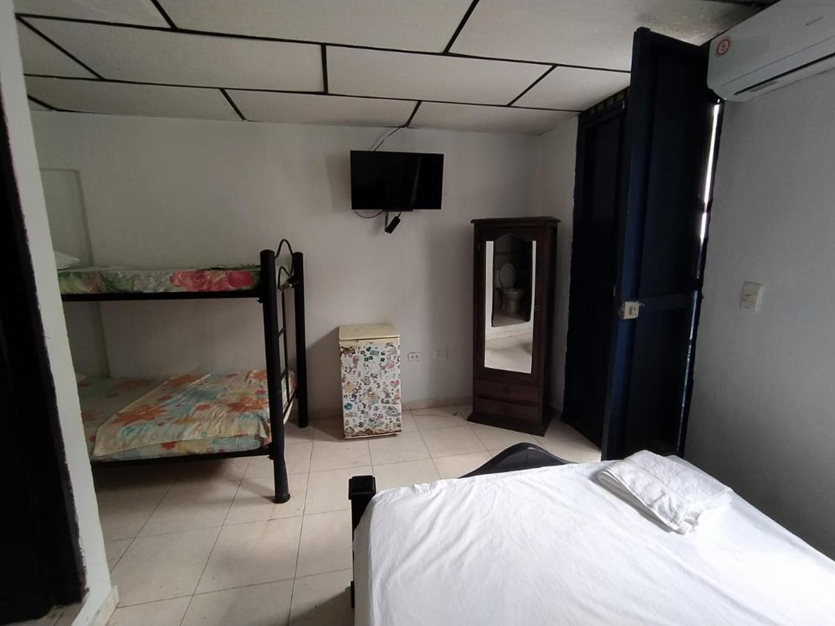 Hotel Andalucia Inn Санта-Марта Екстер'єр фото